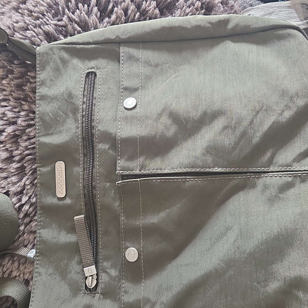 Olive Green Crossbody Bag - Picture 2 of 3